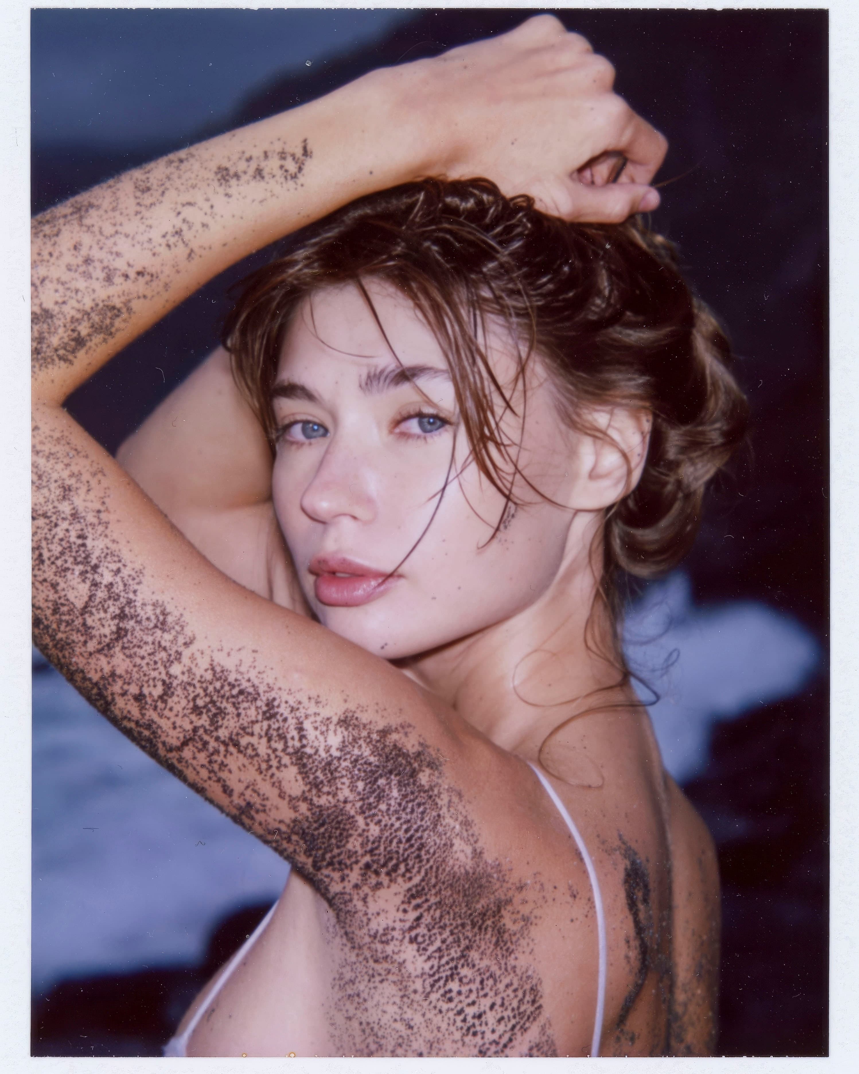 Anna Ralphs 6